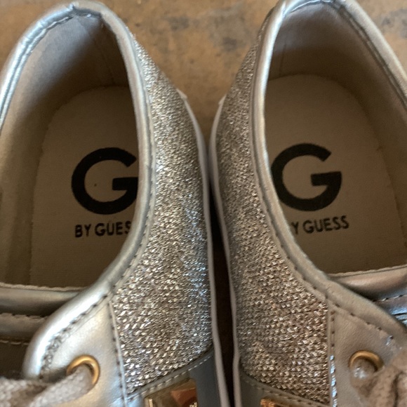 G by Guess sneakers - Picture 6 of 7